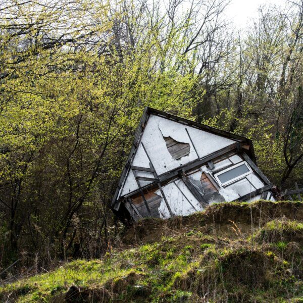 Hovnanian Enterprises: The House Fell Down