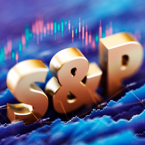 S&P 500 Snapshot: Rough Start But Solid Finish