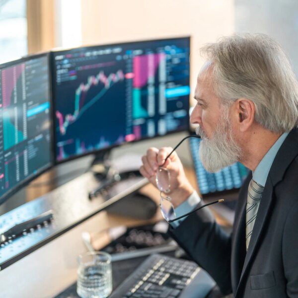 VFLO: A High-Quality, Forward-Looking Alternative To Market Cap Investing (NASDAQ:VFLO)