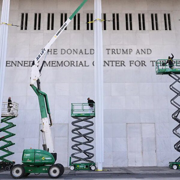 Chuck Redd pulls Christmas Eve present after Trump-Kennedy Center rename