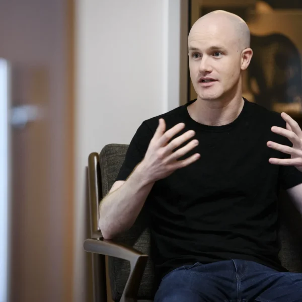 Coinbase CEO Shares 6 Takeaways From WEF Davos 2026 – Details