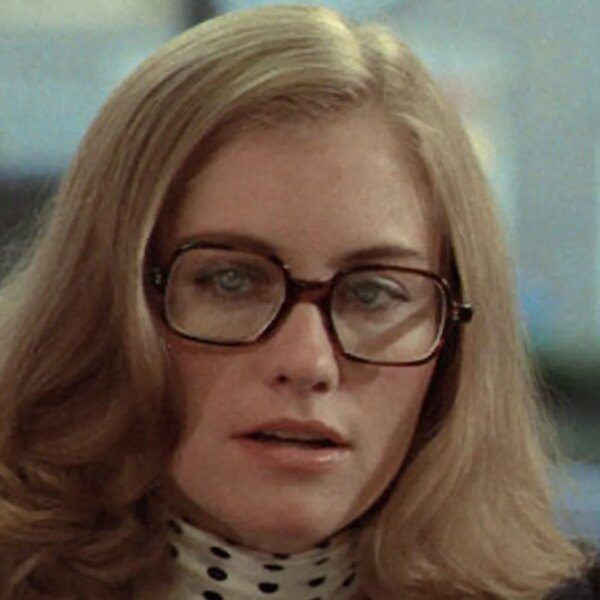 Betsy In 'Taxi Driver' 'Memba Her?!