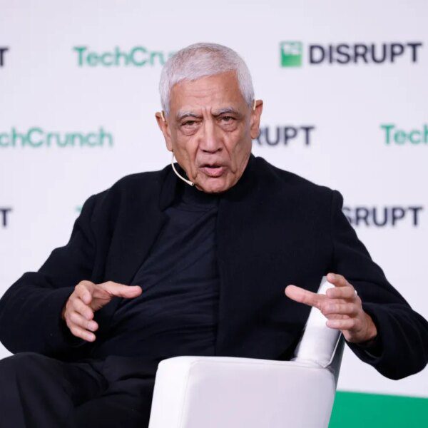 Vinod Khosla publicly disavows Keith Rabois’ feedback on ICE taking pictures
