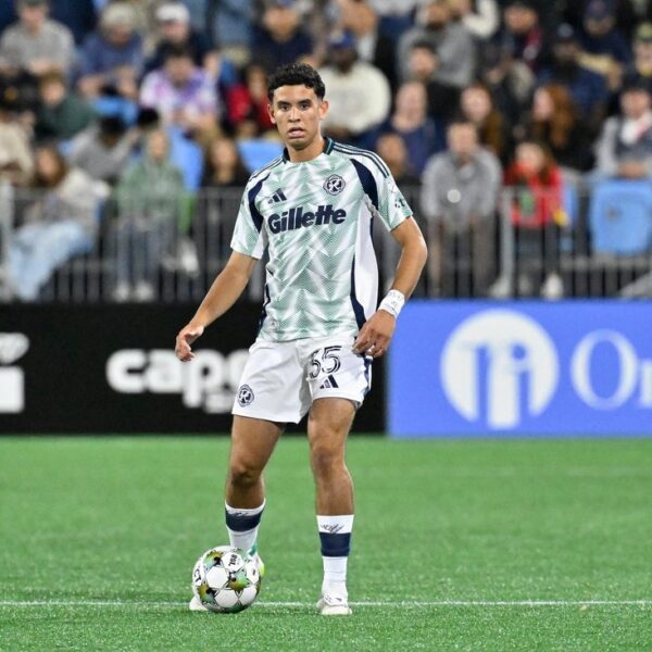 Revolution signal homegrown M Cristiano Oliveira, 17