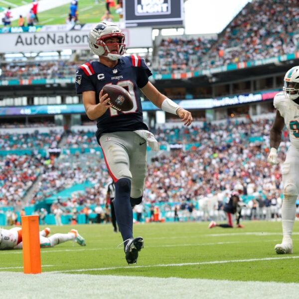 With win over Dolphins, Patriots can keep in No. 1 seed chase