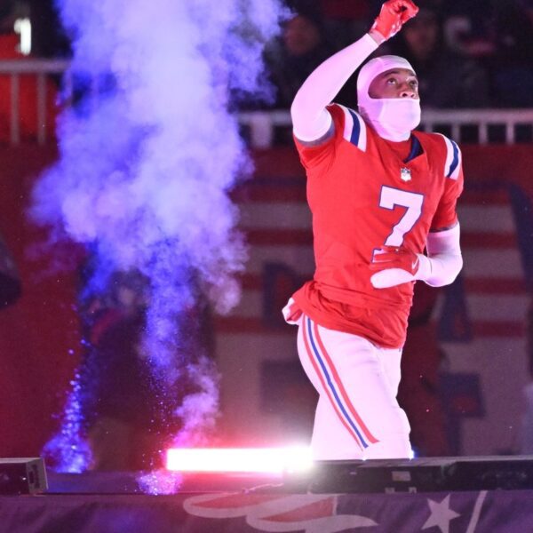 Pats CB Carlton Davis III (concussion) again at observe