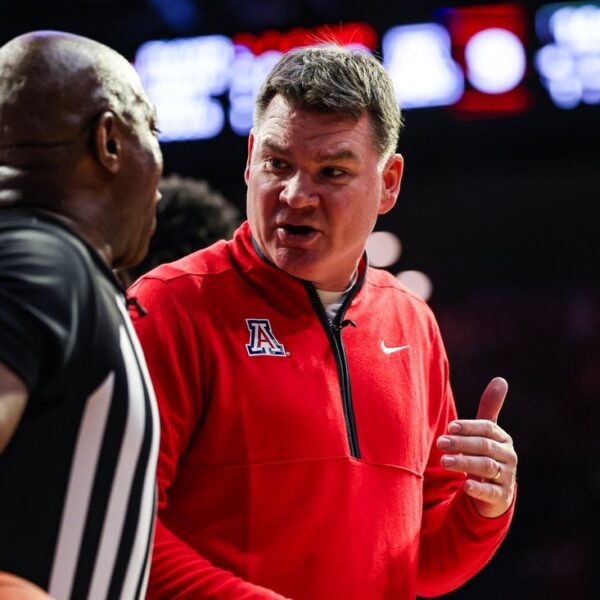 No. 1 Arizona continues undefeated begin, holds on towards UCF