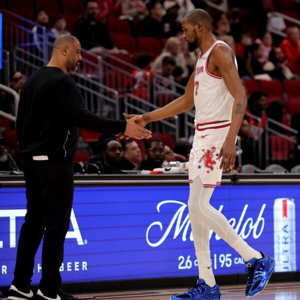 Kevin Durant passes Dirk Nowitzki, strikes into sixth on scoring checklist