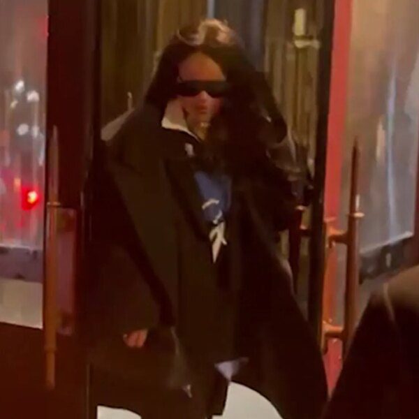 Rihanna Takes Major Dig At Bodyguard After Door Slams In Face, On&hellip;