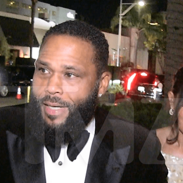 Anthony Anderson & Rocsi Diaz Fuel Dating Rumors After Golden Globes