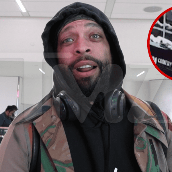 DeRay Davis Jokes Thieves Who Stole From Merch Table Got Him For&hellip;