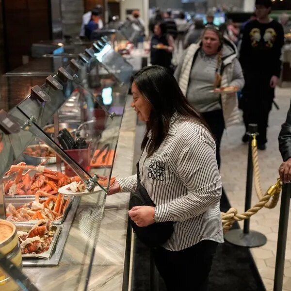 Old-school Las Vegas buffets with low-cost eats are disappearing, changed by ‘luxurious’…