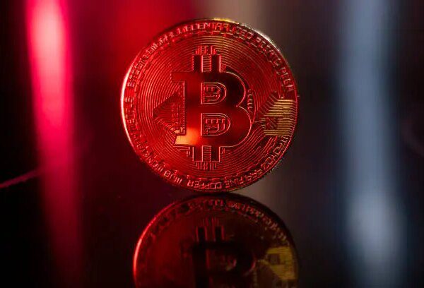 Bitcoin Price To Crash Another 50% As Analyst Marks $40,000 Bottom Target