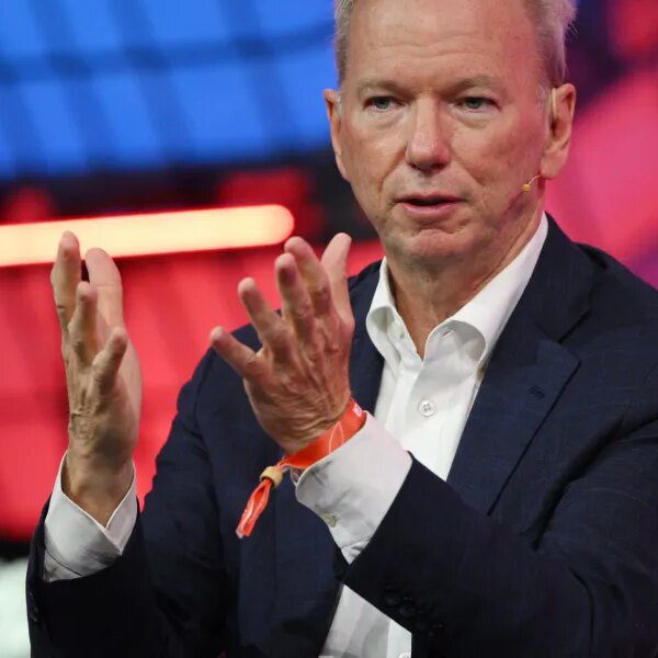 Ex-Google CEO Eric Schmidt jumps into the AI information heart enterprise with&hellip;