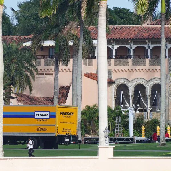 Down Arrow Button Icon