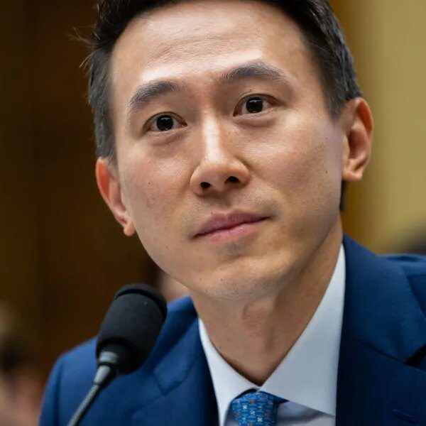 TikTok customers panic over the app’s ‘immigration data’ assortment in its new…