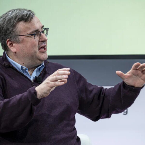 Reid Hoffman urges Silicon Valley leaders to cease bending the knee to&hellip;