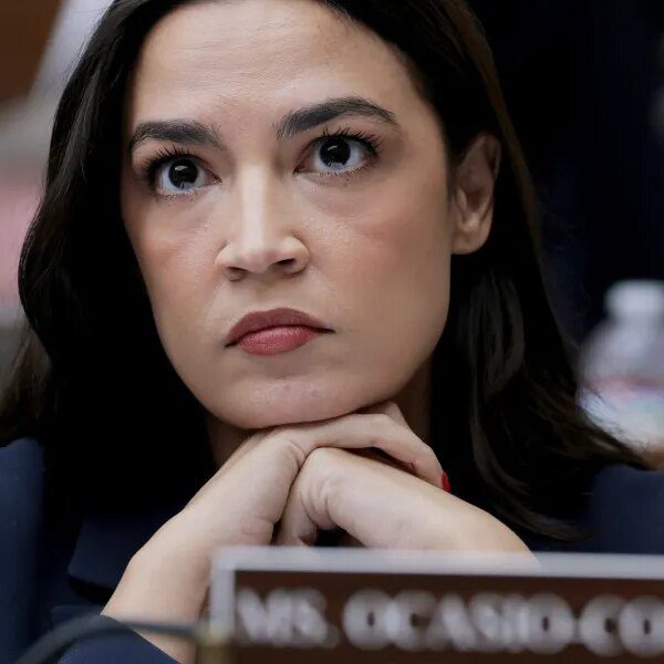 Down Arrow Button Icon