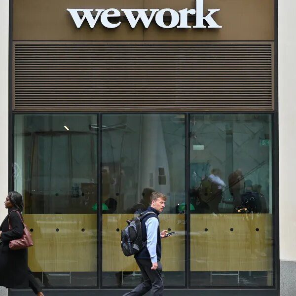 Amazon and JPMorgan led the Fortune 500 in returning to the workplace…