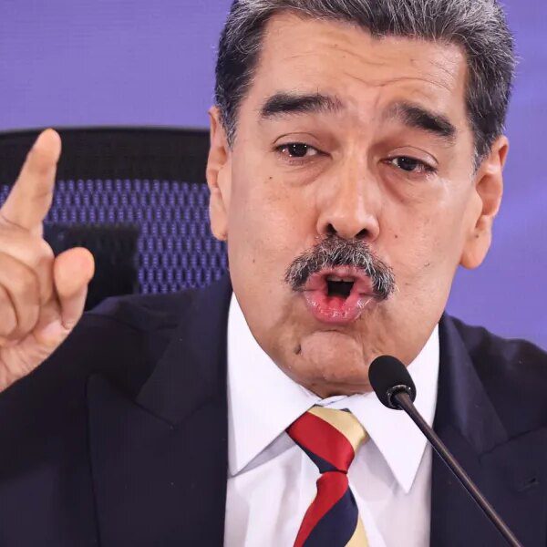 Stocks: Wall Street cheers the prospect of battle in Venezuela and Greenland