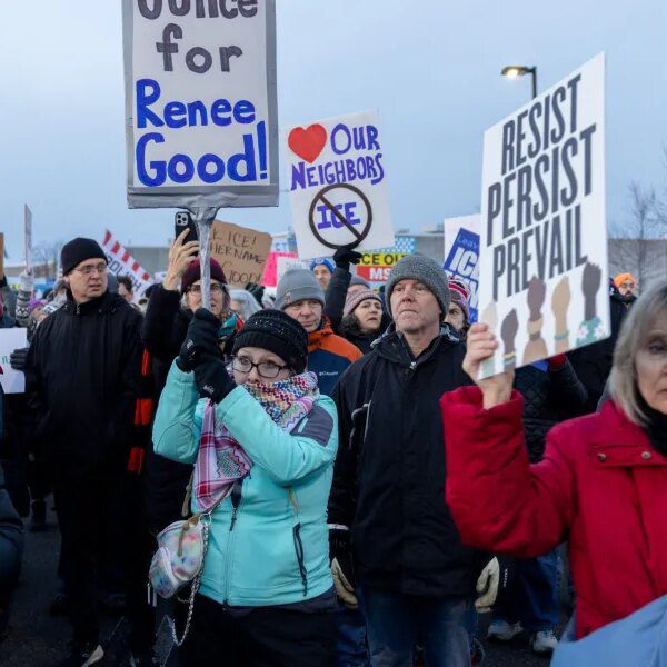 ICE capturing that killed Renee Good units up price range standoff forward&hellip;