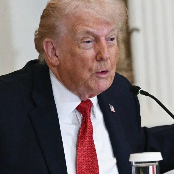 Down Arrow Button Icon