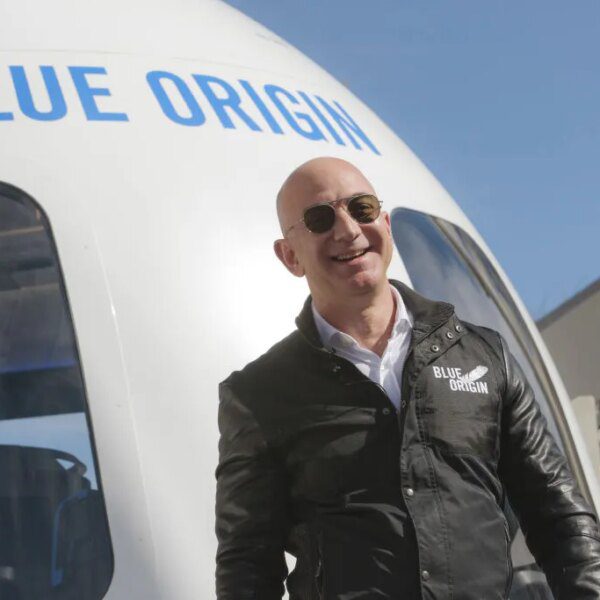 Blue Origin pauses area tourism flights to concentrate on the moon