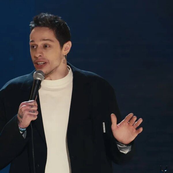 Netflix’s first unique video podcasts function Pete Davidson and Michael Irvin