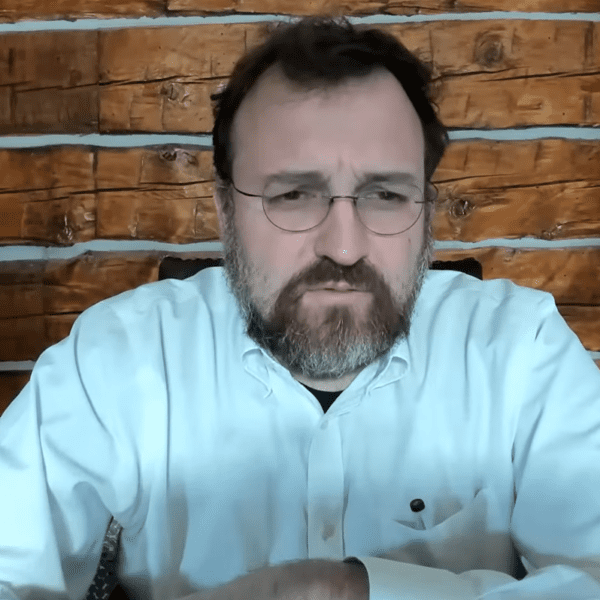 Hoskinson Blasts Ripple CEO Garlinghouse In Fresh Public Rant