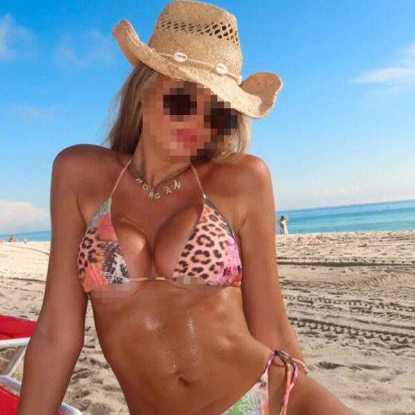Bikini Babes In Cowboy Hats Guess Who … Yeehaw!