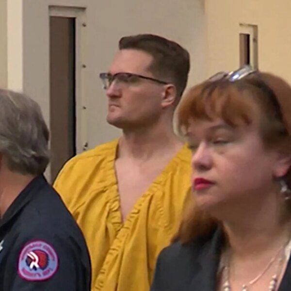 Surgeon to Be Extradited to Ohio For Allegedly Murdering Ex-Wife, Husband