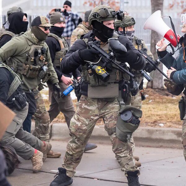 Minnesota agitators directing visitors criticized by retired NYPD detective