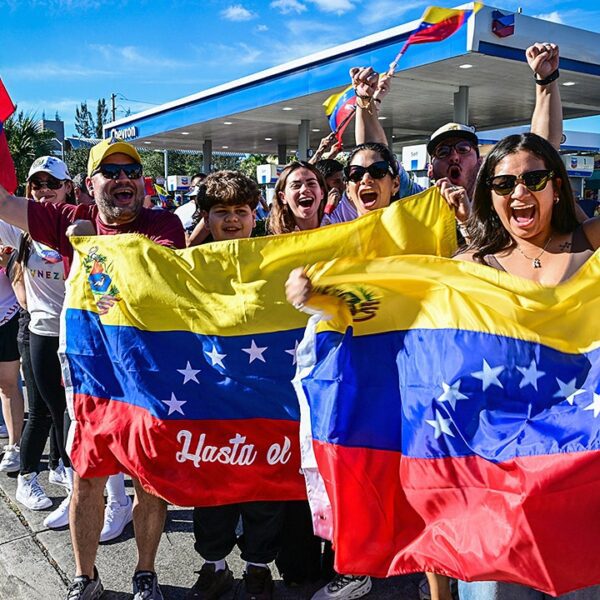 Venezuelan Americans rejoice Maduro seize in South Florida