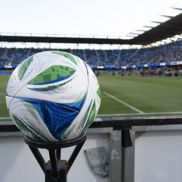 Dynamo signal Matthew Arana, 15, to first-team contract