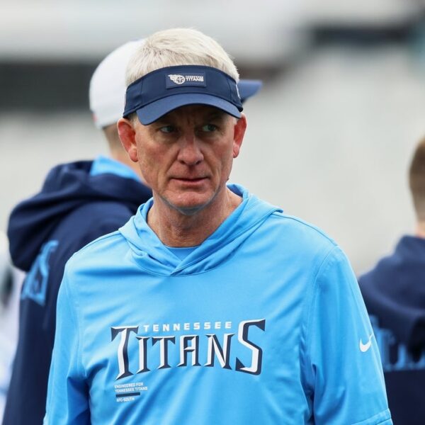 Report: Raiders rent Mike McCoy as assistant head coach