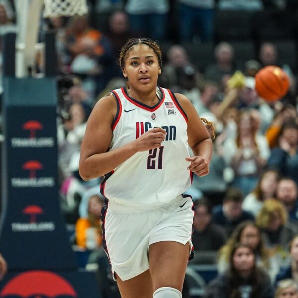 Women’s Top 25 roundup: No. 1 UConn routs No. 15 Tennessee