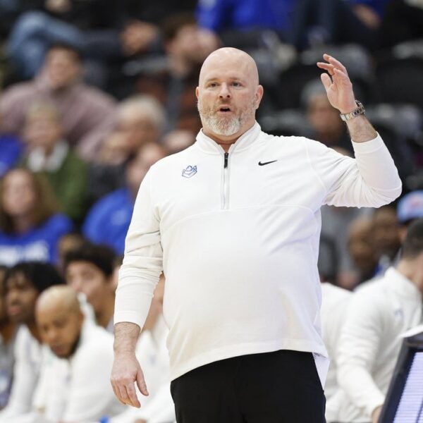 Top 25 roundup: No. 18 Saint Louis bounces again with win over…