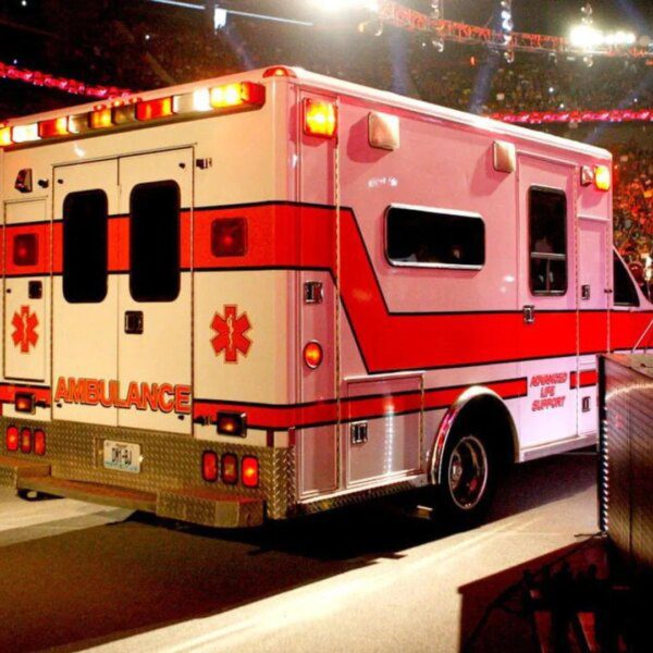 Major WWE star noticed in a strolling boot following damage