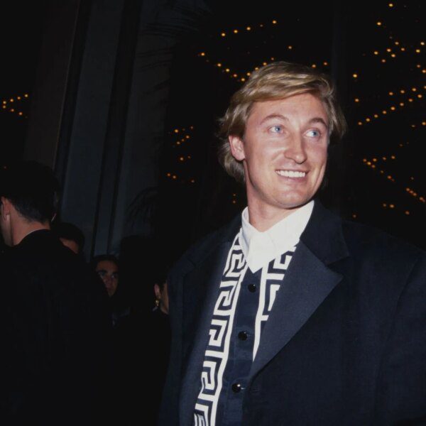 Wayne Gretzky reminisces his father Walter's affect in development ladies's hockey throughout&hellip;