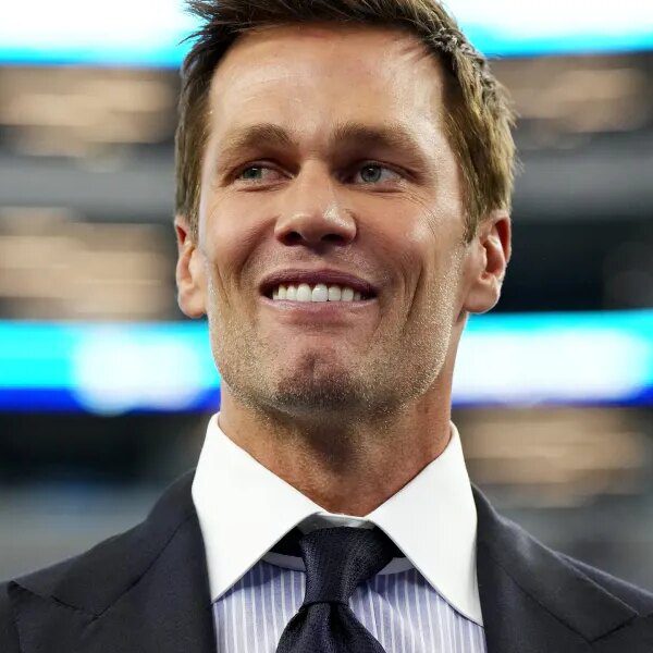 Tom Brady is making 15 occasions extra as a Super Bowl commentator&hellip;