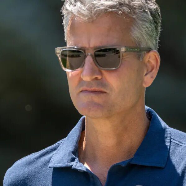 Disney palms new CEO Josh D’Amaro a $45 million pay package deal&hellip;