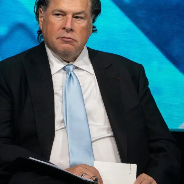 Anthropic and OpenAI aren’t killing SaaS—however the incumbents cannot sleep simple