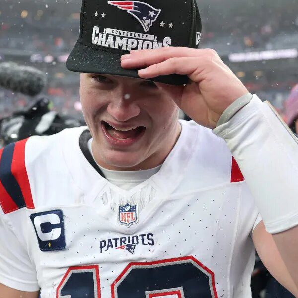 Patriots quarterback Drake Maye nonetheless drives his 2015 pickup truck, regardless of…