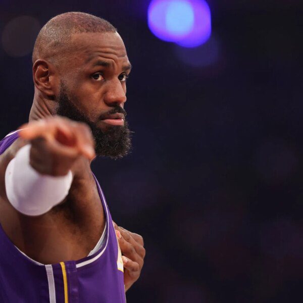 LeBron James picks $6,700,000,000 NFL crew to win Super Bowl LX between&hellip;