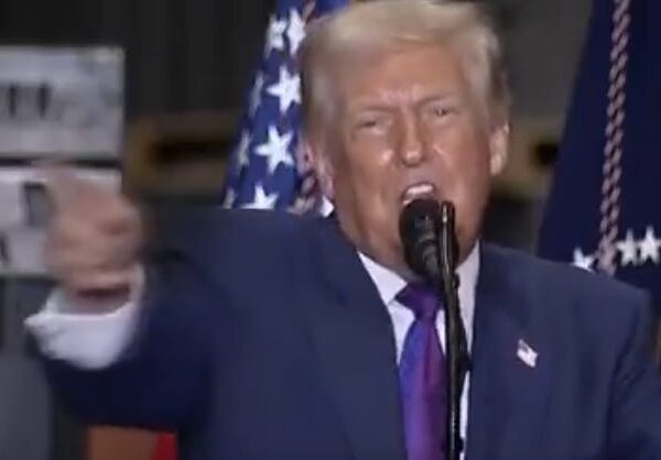 A Sweaty And Babbling Trump Tried To Deliver An Economic Speech In…