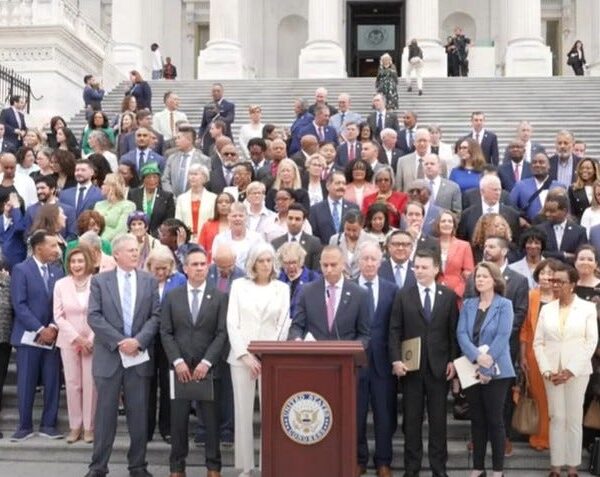 House Democrats Say ‘Hell No’ To Funding ICE