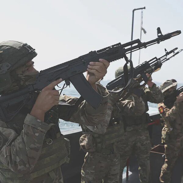 Iran strikes army property throughout Russia joint drills in Strait of Hormuz:&hellip;