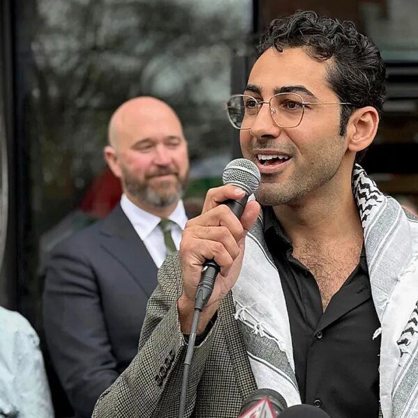 Palestinian activist Mohsen Mahdawi wins deportation case in immigration courtroom