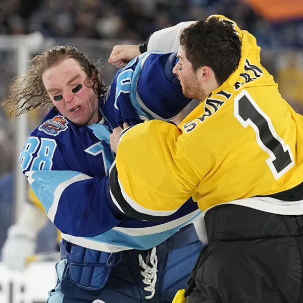 Stadium Series goalie combat breaks out throughout Lightning-Bruins sport