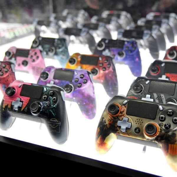 Aurora, Falcons sweep second-day matches at ESL One Birmingham